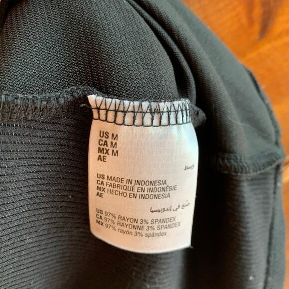 Ribbed Square Neck Short Sleeve Top - Picture 8 of 8